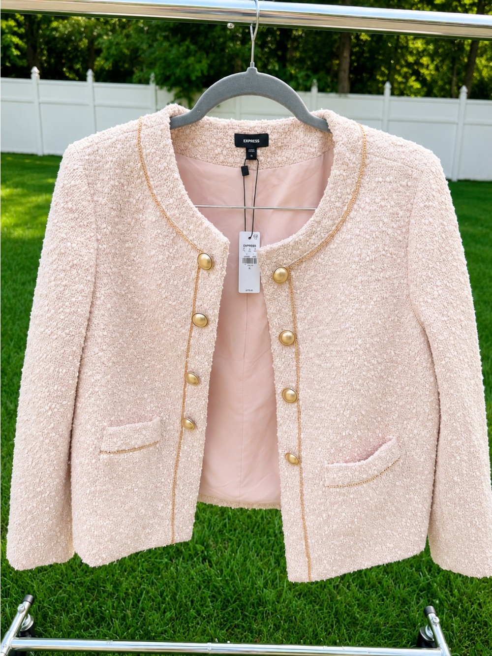 Express Pink Bouclé Collarless Gold Button Chain Trim Jacket XL NWT - Picture 2 of 16